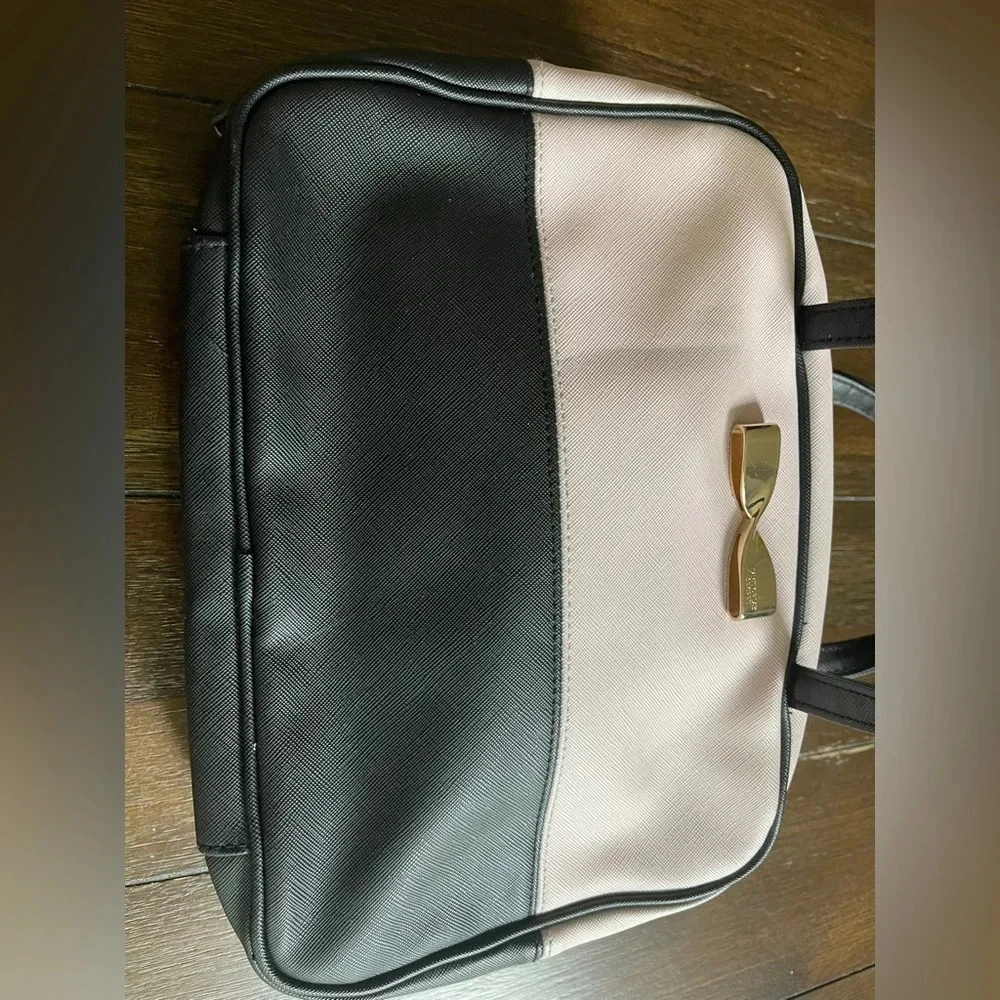 Victoria’s secret cosmetics bag
